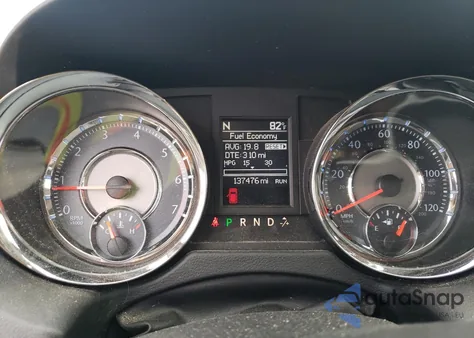 2015 Chrysler Town & Country Touring из США, поврежденный, VIN 2C4RC1BG6FR708508